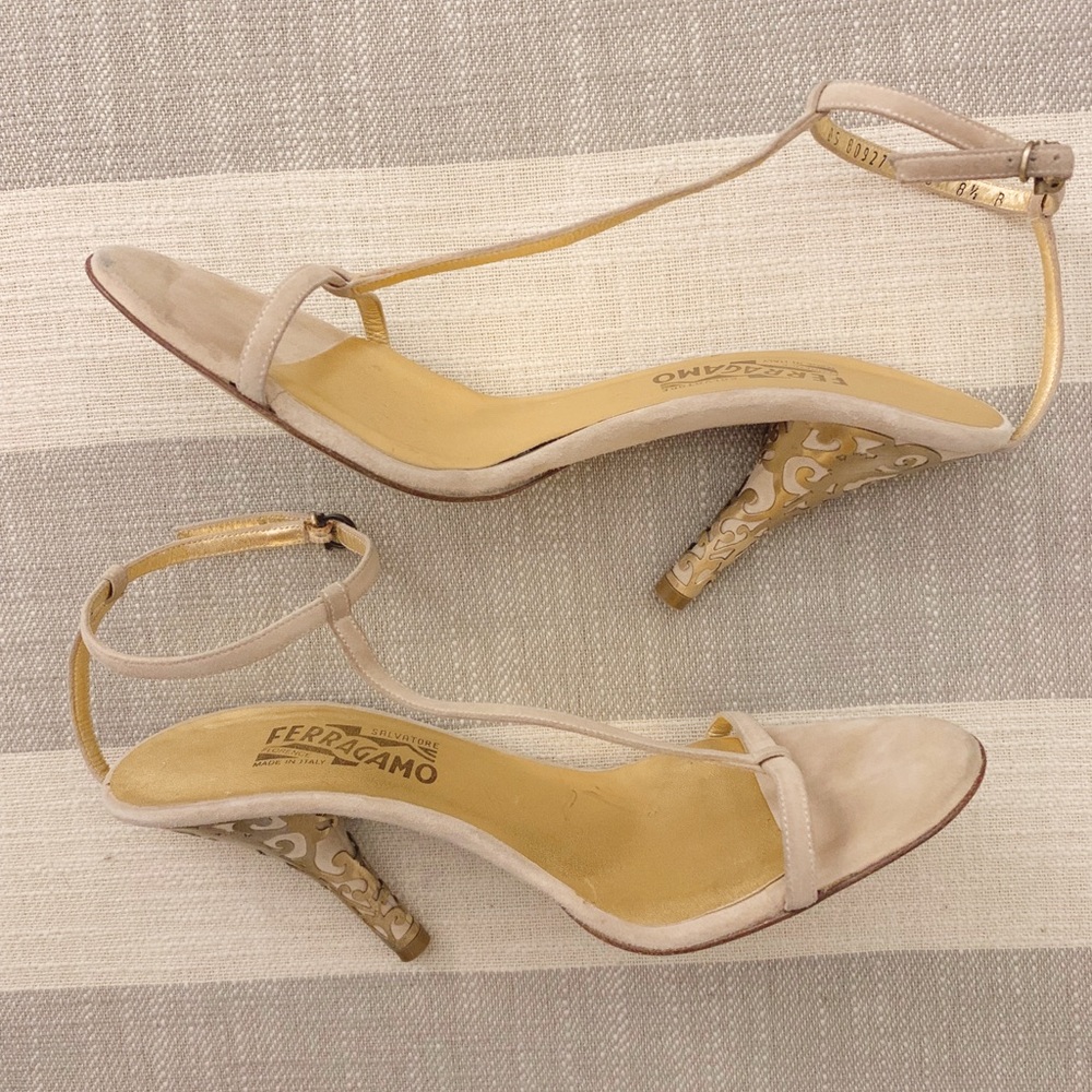 Ferragamo Nude Suede Minimalist Heels